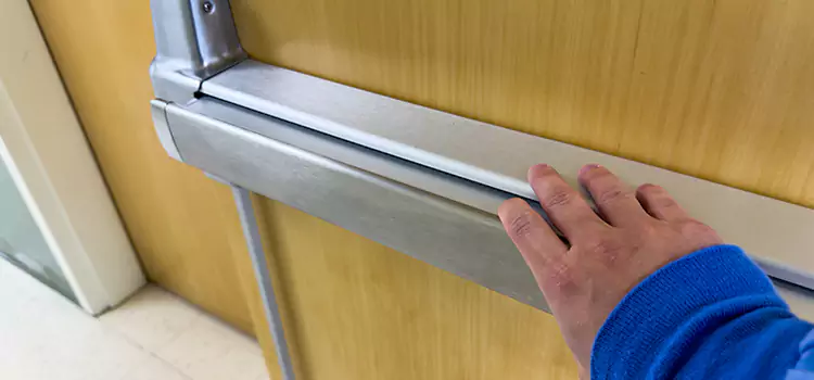 Installing a Push Bar on a Door Lima
